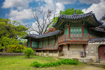 Obraz premium 고궁의 봄