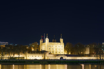 Fototapeta na wymiar Tower of London at night. England