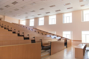 Big empty modern lecture hall - obrazy, fototapety, plakaty