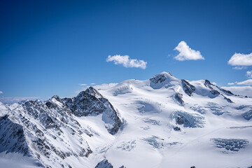 Obraz premium View of the mountains from a height of 3440 m in Pitztal, Austria