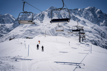Fototapeta na wymiar empty ski lifts in the mountains
