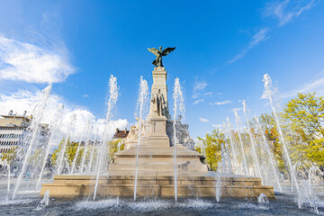 Fontaine place de la R&eacute;publique