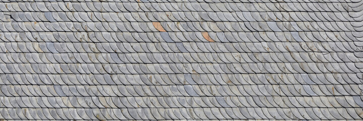 Schöne rustikale Fassadendetails mit Schieferplatten an Bürgerhäusern in Goslar,...