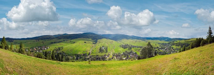 Foto auf Acrylglas Wiese, Sumpf Summer montain country panorama, Carpathian Mountains, Ukraine.