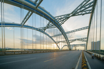 Obraz premium Dong Tru bridge during sunset period in Hanoi, Vietnam