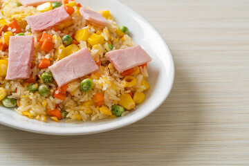 fried rice with ham and mixed vegetable (carrot, green bean peas, carrot)