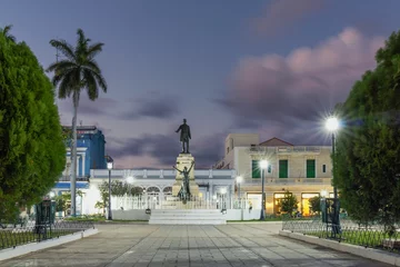 Vlies Fototapete Historisches Monument Main Square of Matanzas, Cuba.