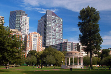 Obraz premium Boston Skyrises as Seen from Boston Common
