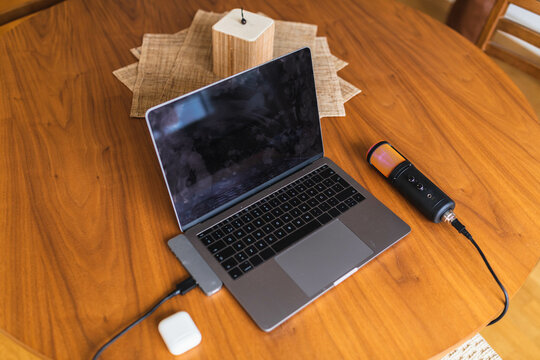 Postcast equipment
