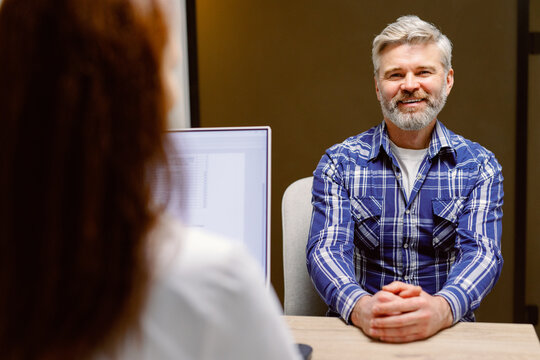 Patient attending appointment healthcare facility physician
