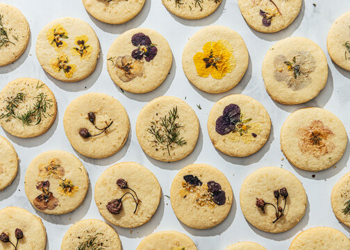 Edible flower cookies