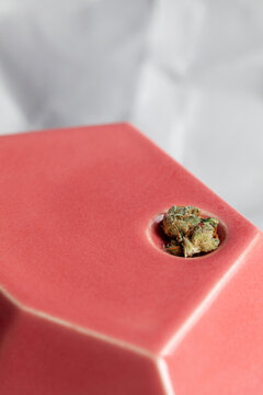 Ceramic pipe with cannabis 