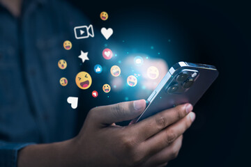 social emoji icon showing on smartphone.