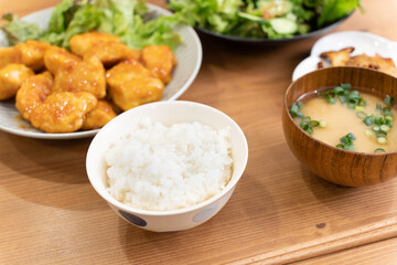 1人暮らしの食卓
