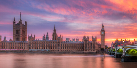 Fototapeta na wymiar House of Parliament in Great Britain