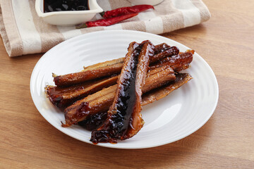 Roasted eel in unagi sause