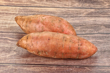 Sweet raw batat for cooking