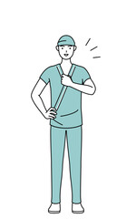 胸を叩く男性入院患者