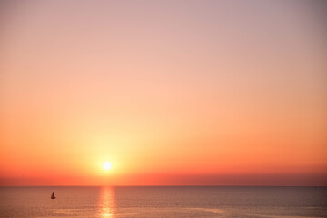 Fototapeta na wymiar Sailboat Sunset 2