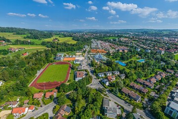 Kempten im Allgäu im Luftbild, die westlichen Stadtbezirke mit dem Campomare und Sportanlagen © ARochau