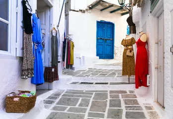 Gardinen Greece summer holidays,  typical shopping streets of Cyclades Mykonos island © Freesurf