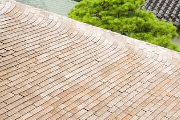 金沢 兼六園・成巽閣の芸術的な杮葺の屋根