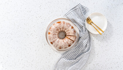 Simple vanilla bundt cake from box cake
