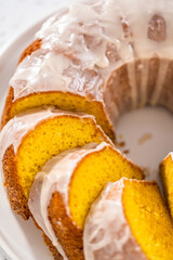 Simple vanilla bundt cake from box cake