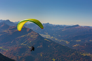 Alpen - Gleitschirm - Fliegen - Berge Panorama - Nebelhorn