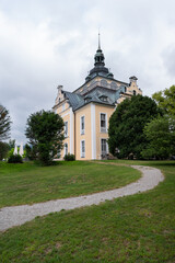 Fototapeta na wymiar Villa Toscana in Gmunden, Austria