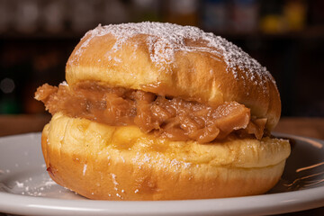 Dulce de leche dream / bread with jam and milk