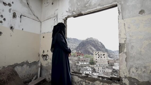 Yemeni house destroyed because of the Yemen war, Taiz	
