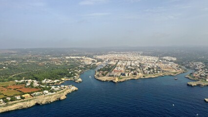 survol de Ciutadella de Menorca dans les îles Baléares en Espagne, minorque © Lotharingia