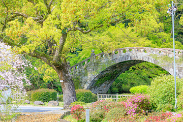 春の諫早公園の眼鏡橋　長崎県諫早市　Spectacles Bridge in Isahaya Park in spring. Nagasaki Pref, Isahaya city.