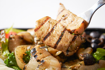 Vegetable Salad with Grilled Mushrooms	