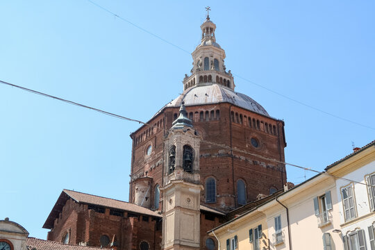 Pavia historic center city village characteristic panorama landscape vision houses