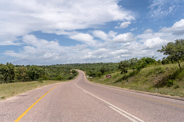 Fototapeta na wymiar R40 road bending near Timbavati, South Africa