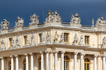 Fototapeta premium the facade of chateau de versailles