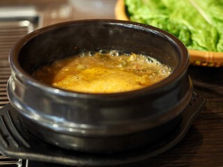 돌 냄비에 담긴 된장국, 한국음식 