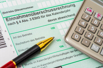 Steuererklärung auf Formular für Finanzamt