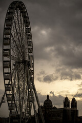 Obraz premium Grande roue au crépuscule