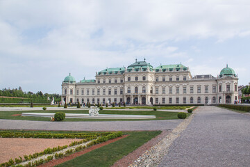 Fototapeta premium Beautiful view of the Belvedere Palace in Vienna, Austria