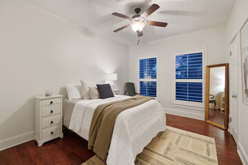 luxury home bedroom 