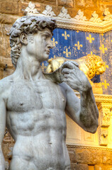 Fototapeta na wymiar Statue in Italy