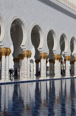 View columns Sheikh Zayed Mosque
