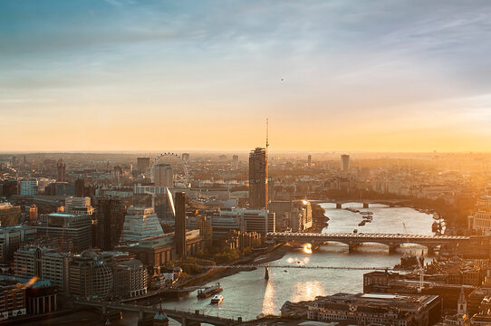 Overhead view of London and the River Thames