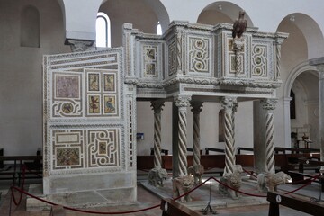 Ravello - Ambone del Vangelo del Duomo di Santa Maria Assunta