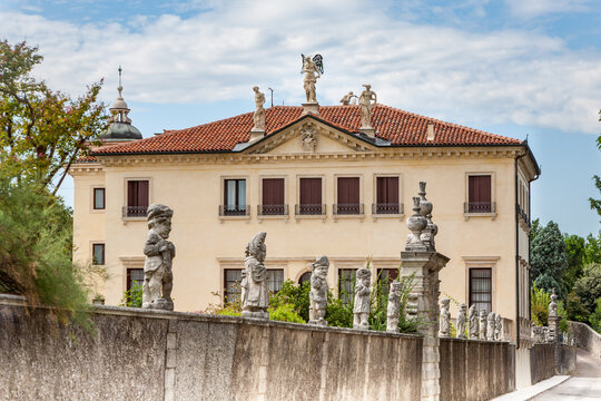 villa Valmarana ai Nani  in Vicenca