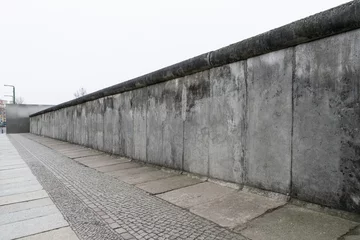 Deurstickers Berlin Wall Memorial at Bernauer Strasse, Berlin, Germany © Glen