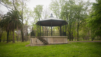 Kiosco en parque público